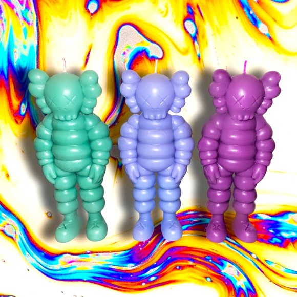 Designer Art Custom Hand Poured Kaws Candle - Picture 10 of 10